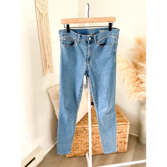 ⭐️ 3/$20 Gap Skinny Jeans Size 28 Long - Picture 3 of 10